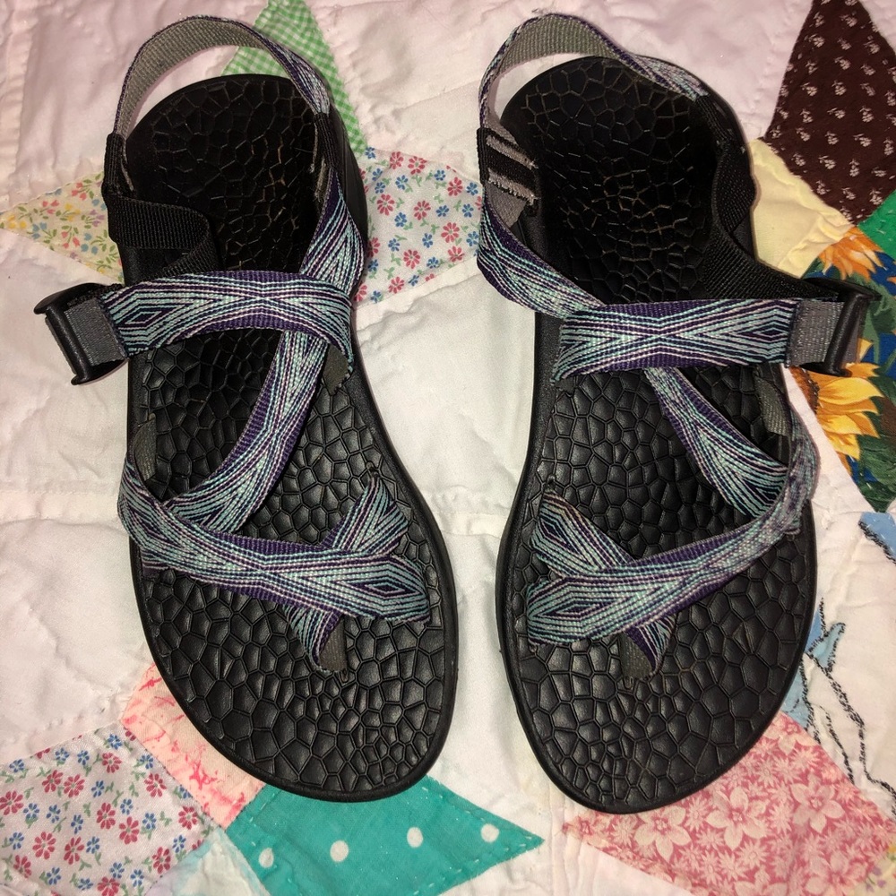 BLUE AND PURPLE CHACOS
